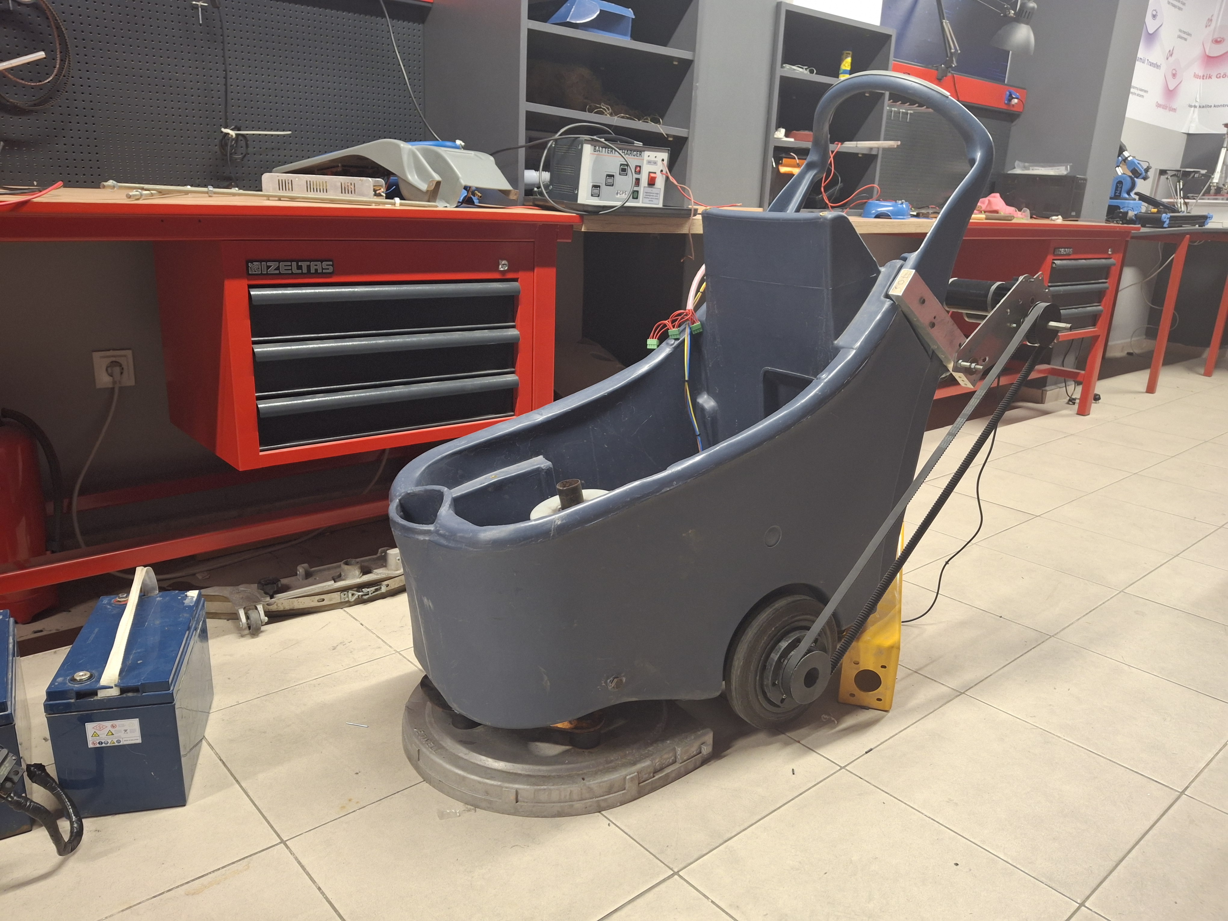 Modüler Otonom Temizlik Robotu